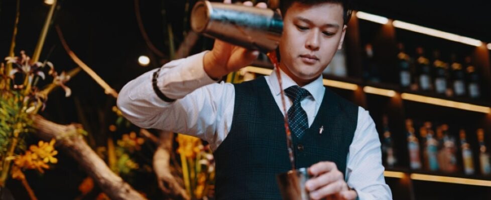 best bars in hong kong
