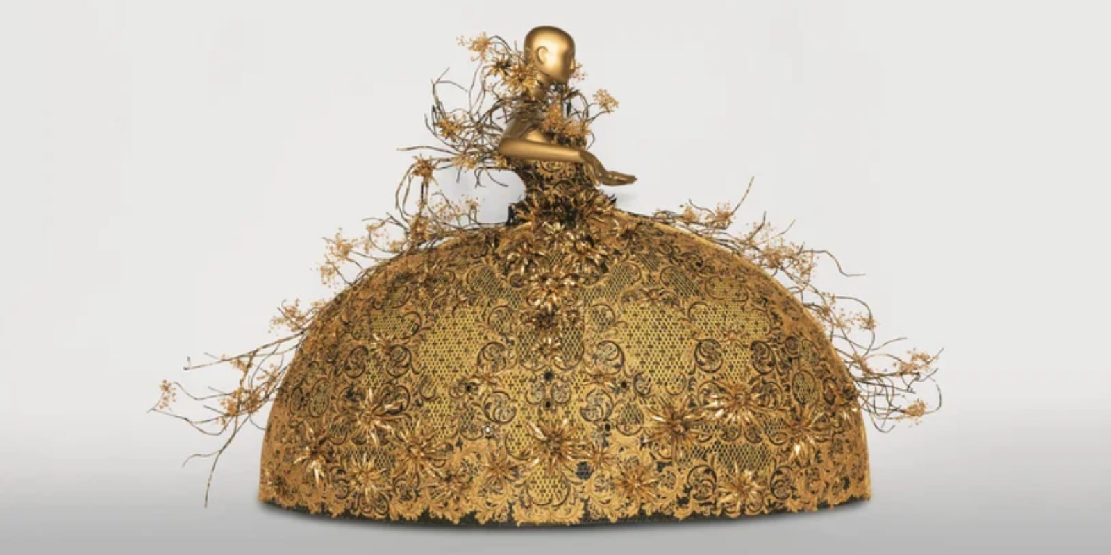 Guo Pei Fashioning Imagination